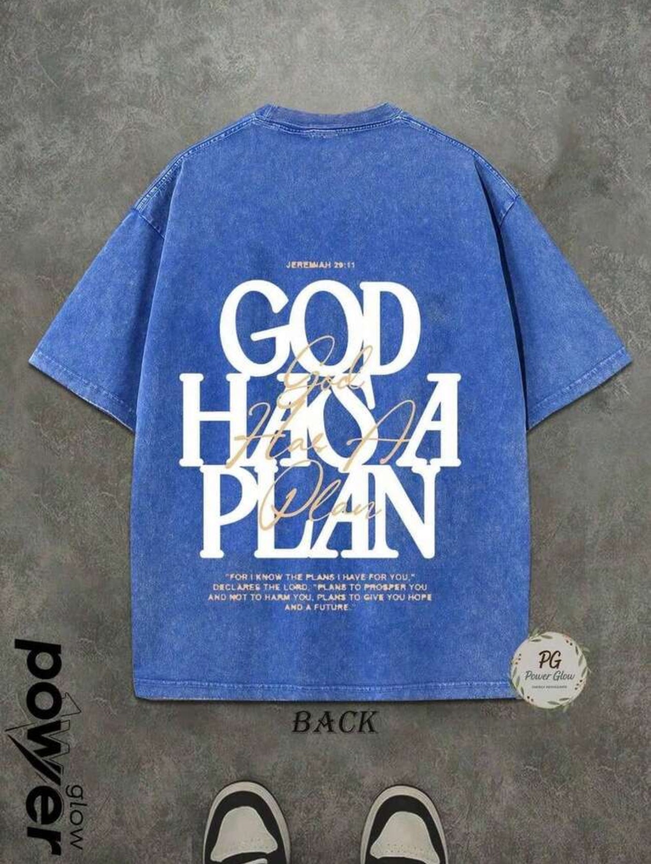 God has a plan | T-shirt