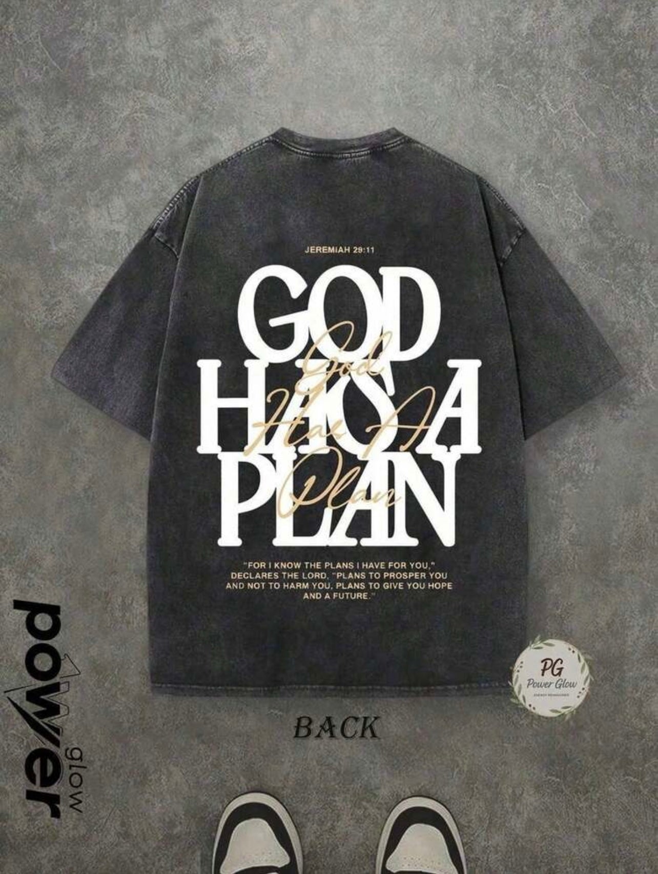 God has a plan | T-shirt